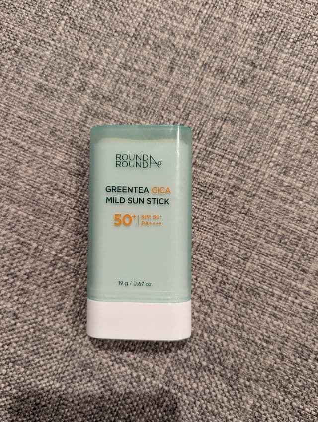 Round A' Round Green Tea Cica Sun Stick SPF50+ PA++++ review photo by Nawida