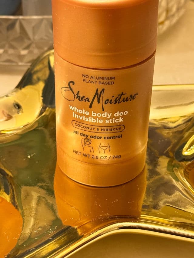 SheaMoisture Coconut & Hibiscus Fresh Antiperspirant Deodorant Stick review photo by Cammie1978