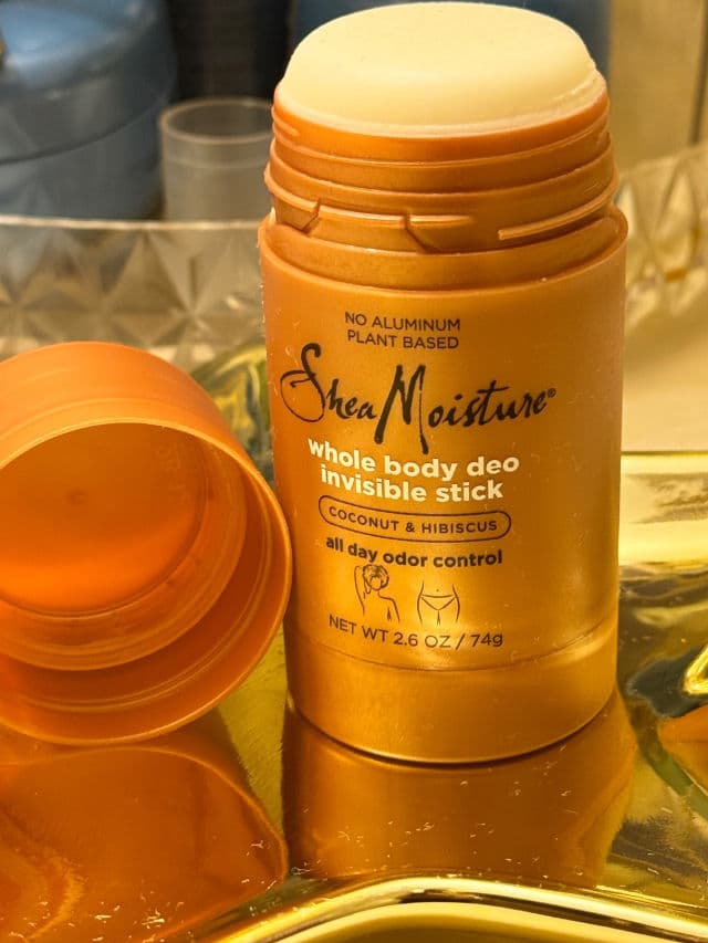 SheaMoisture Coconut & Hibiscus Fresh Antiperspirant Deodorant Stick review photo by Cammie1978