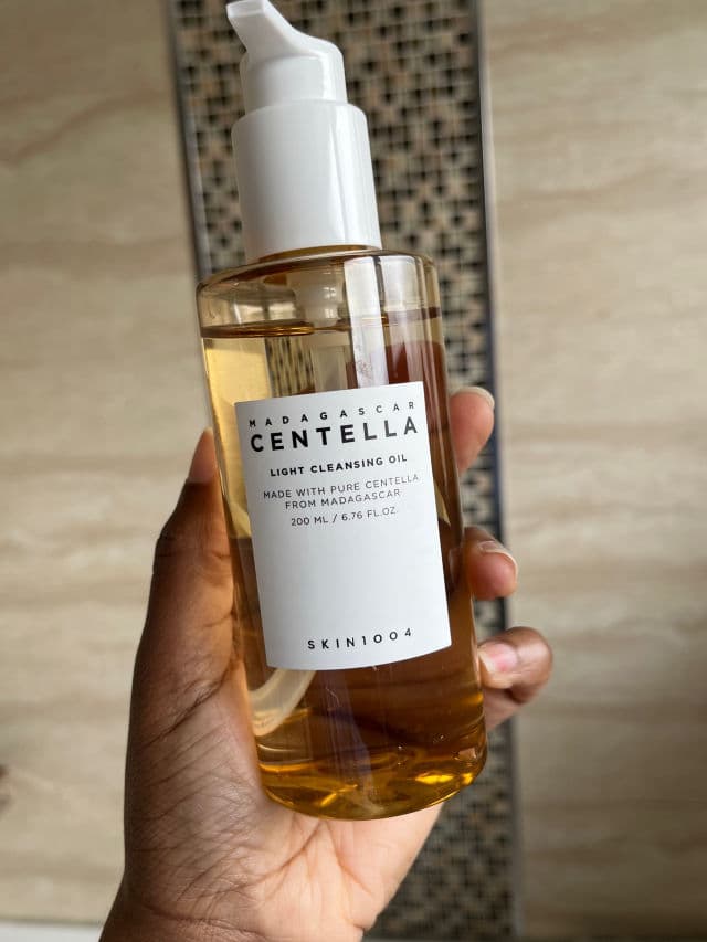 Madagascar Centella Light Cleansing Oil product review