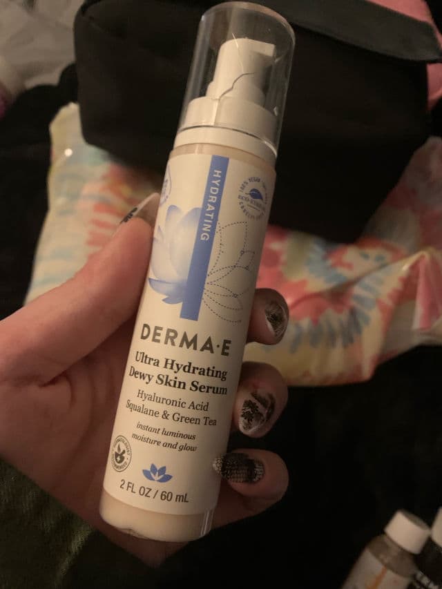 derma e Ultra Hydrating Dewy Skin Serum review photo by viciousblogs
