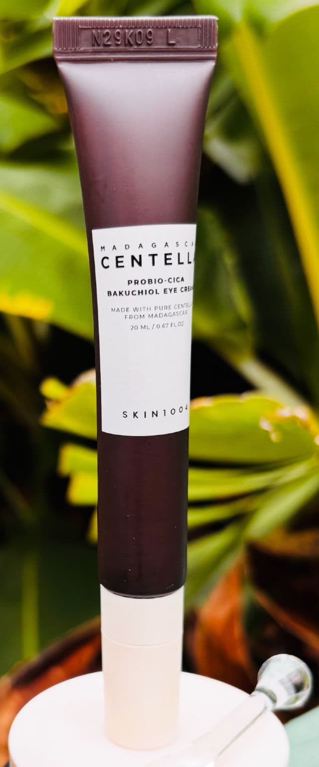 SKIN1004 Madagascar Centella Probio-Cica Bakuchiol Eye Cream review photo by SMTJS5