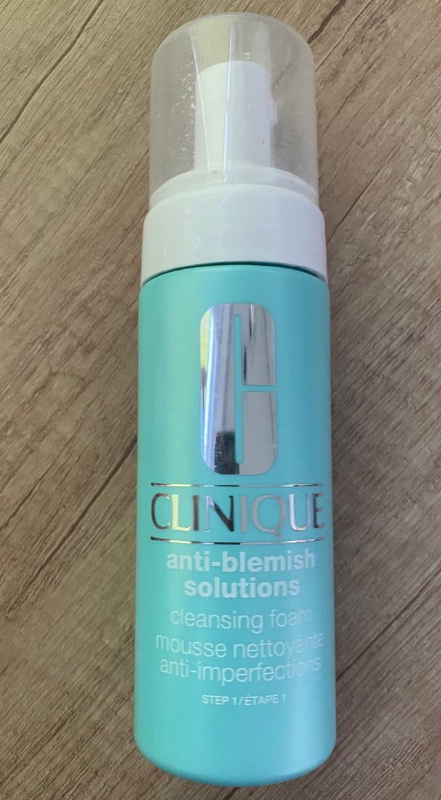 Clinique Anti-Blemish Solutions Cleansing Foam review photo by Saulyyyyte