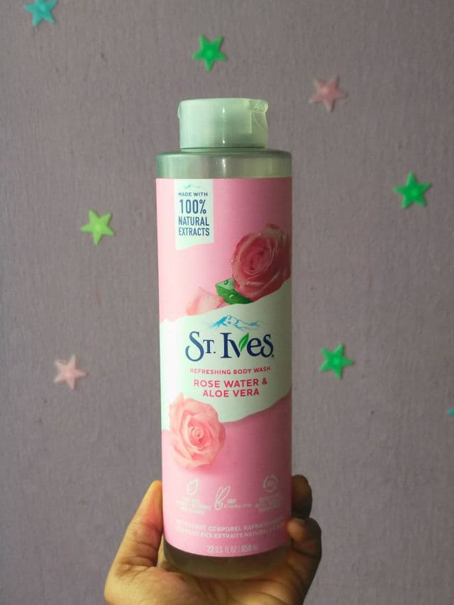 St. Ives Refreshing Body Wash Rose Water and Aloe Vera review photo by adeolaesty1