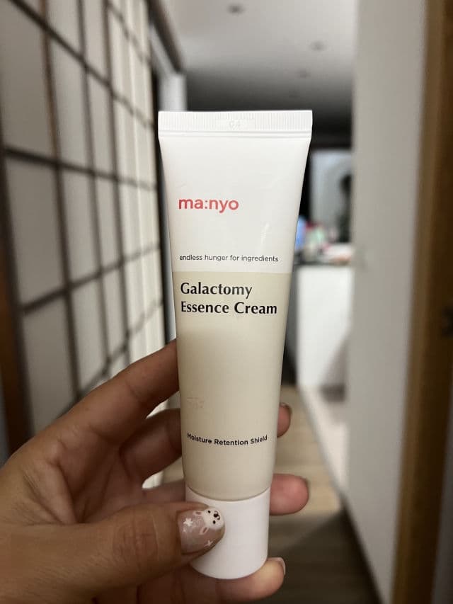manyo Galactomyces Essence Cream review photo by sarakawa