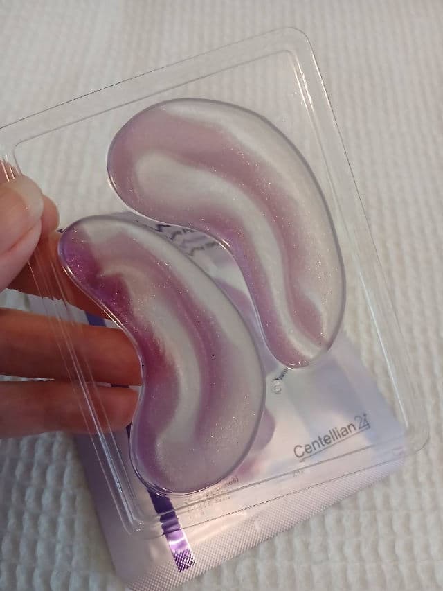 Centellian24 360º Shot PDRN Glowing Eye Patch review photo by PattiL