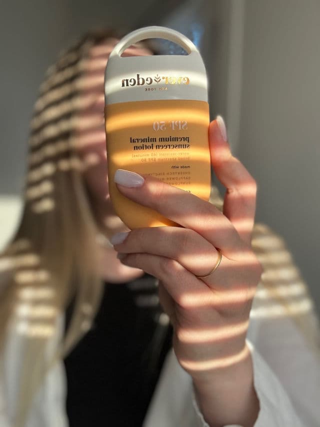 Evereden SPF 50 Premium Mineral Sunscreen review photo by diana17