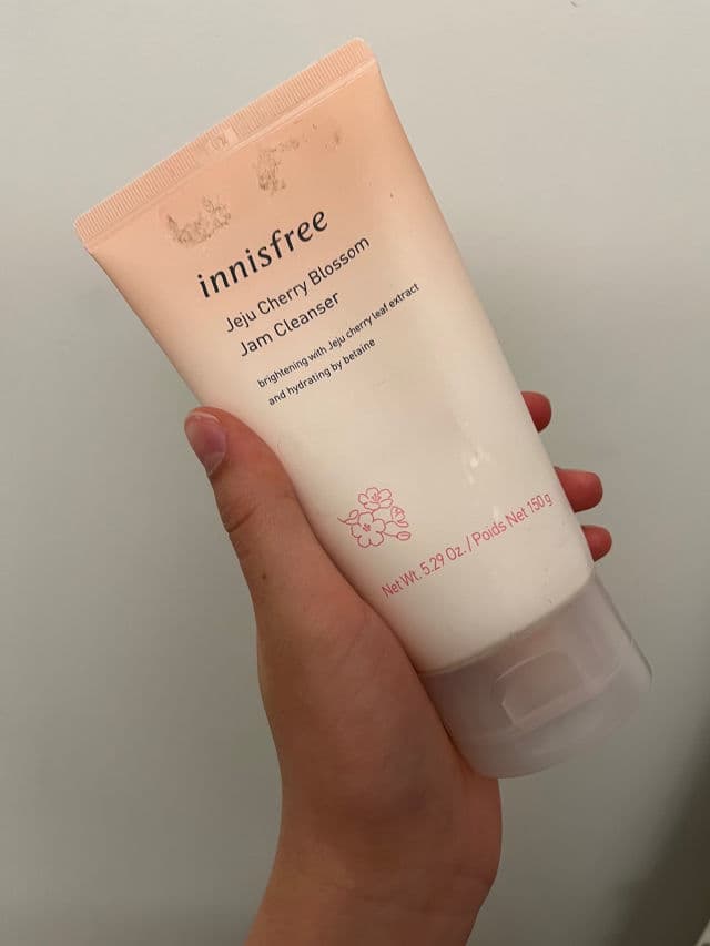 INNISFREE Dewy Glow Jam Cleanser with Jeju Cherry Blossom review photo by dearatira