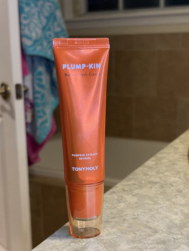 TONYMOLY PLUMP-KIN Retinol Neck Cream review photo by Samplingxsam