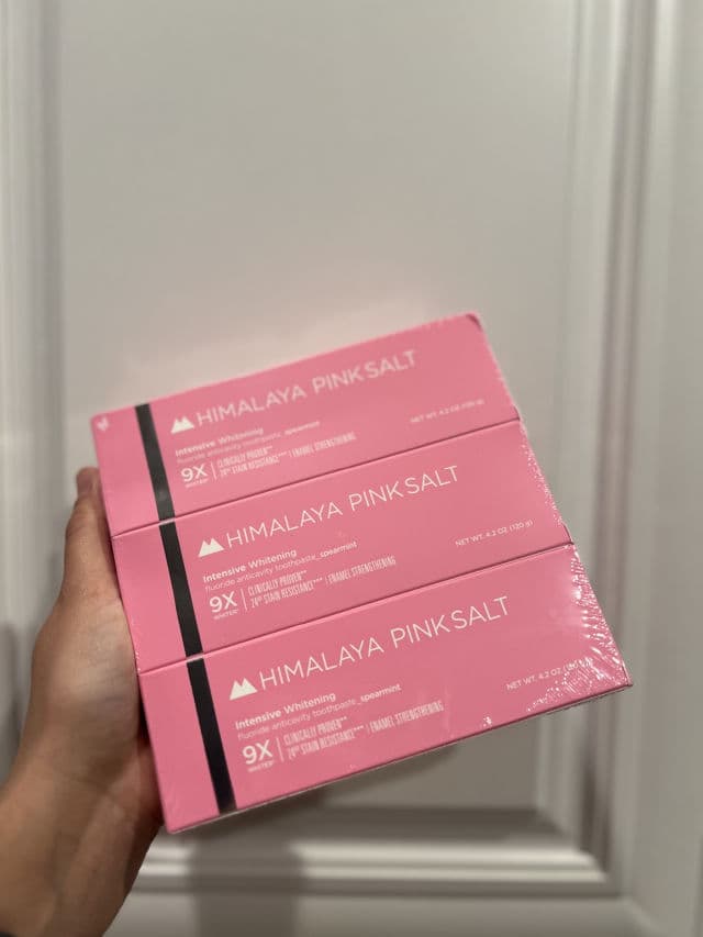 HIMALAYA PINK SALT Intensive Whitening Toothpaste review photo by Samplingxsam