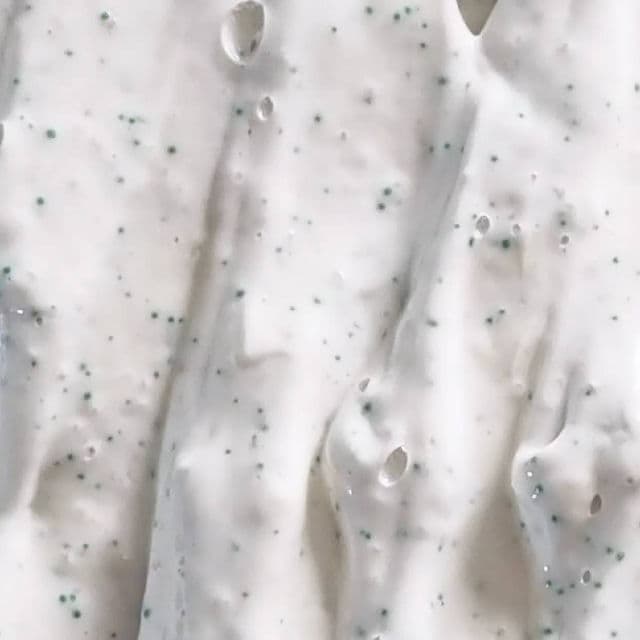 Lavera Naturkosmetik 3in1 Reinigung - Peeling - Maske Bio-Minze review photo by Blissful