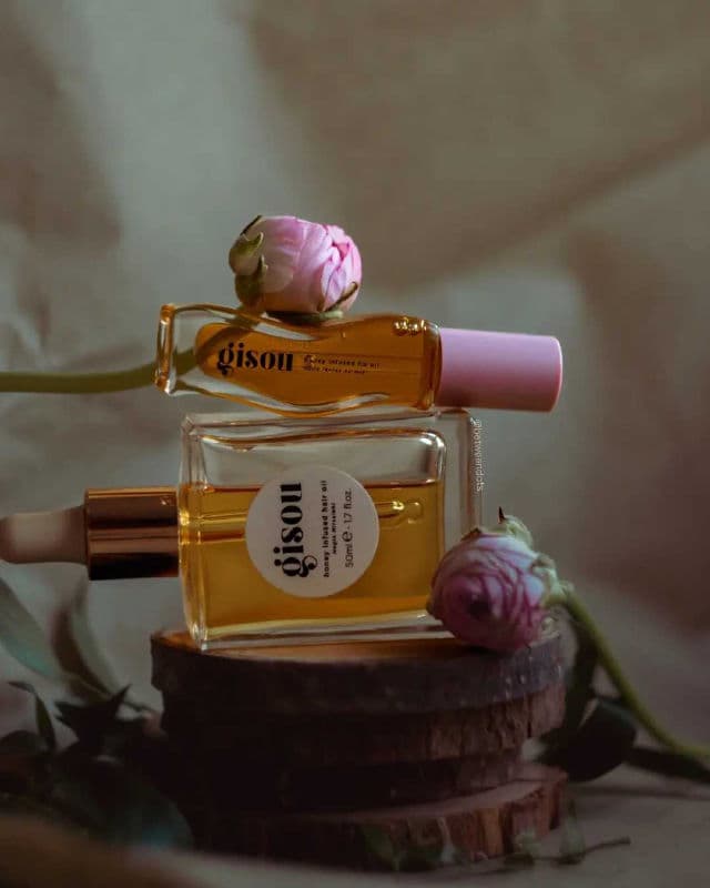 Gisou Lip Oil Honey Infused review photo by Betweendots