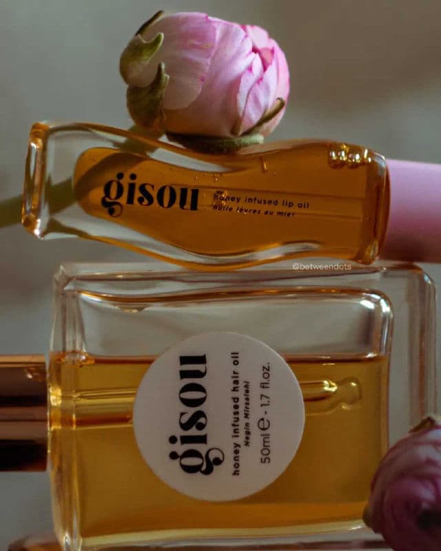 Gisou Lip Oil Honey Infused review photo by Betweendots
