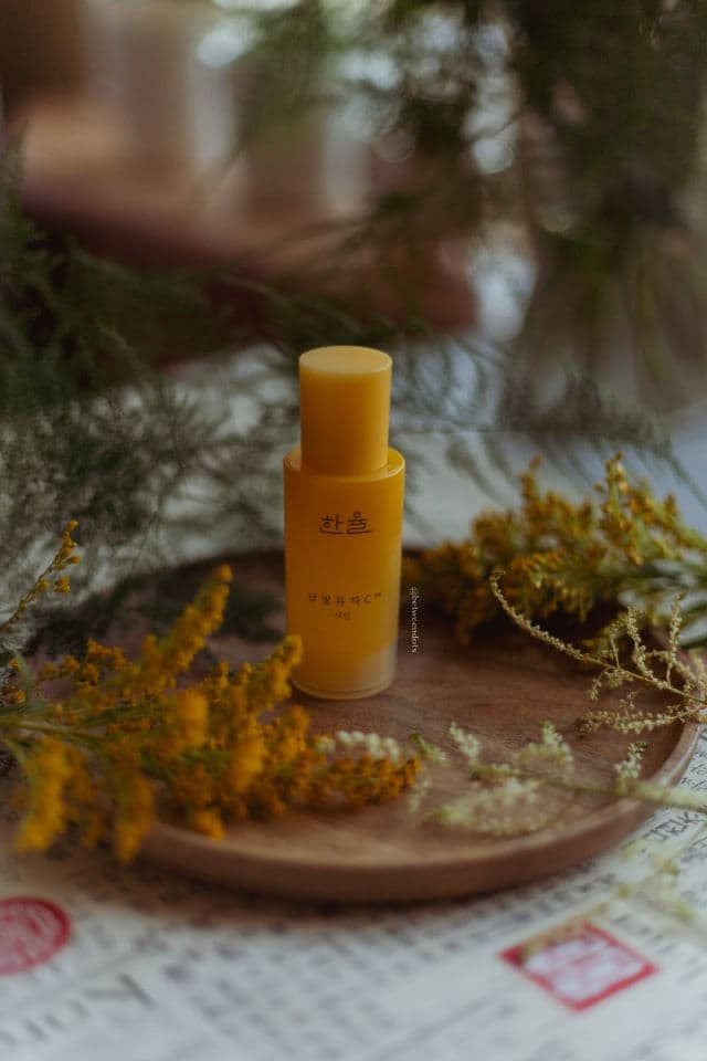 Hanyul Yuja VITA-C™ Serum review photo by Betweendots