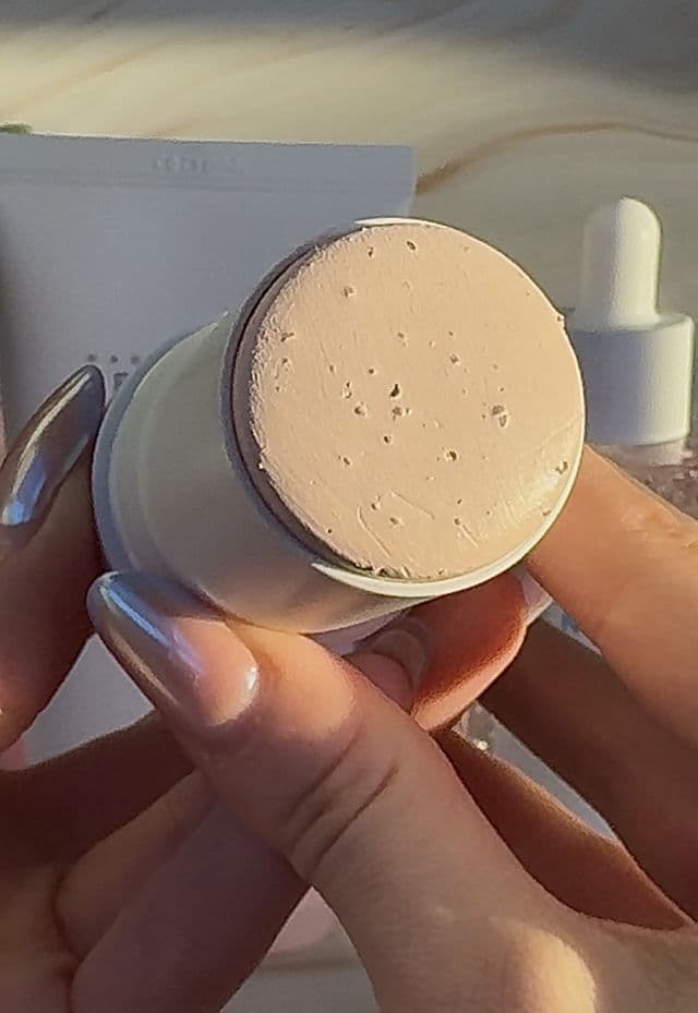 SKIN1004 Madagascar Centella Poremizing Quick Clay Stick Mask review photo by AllAboutBeautyJars