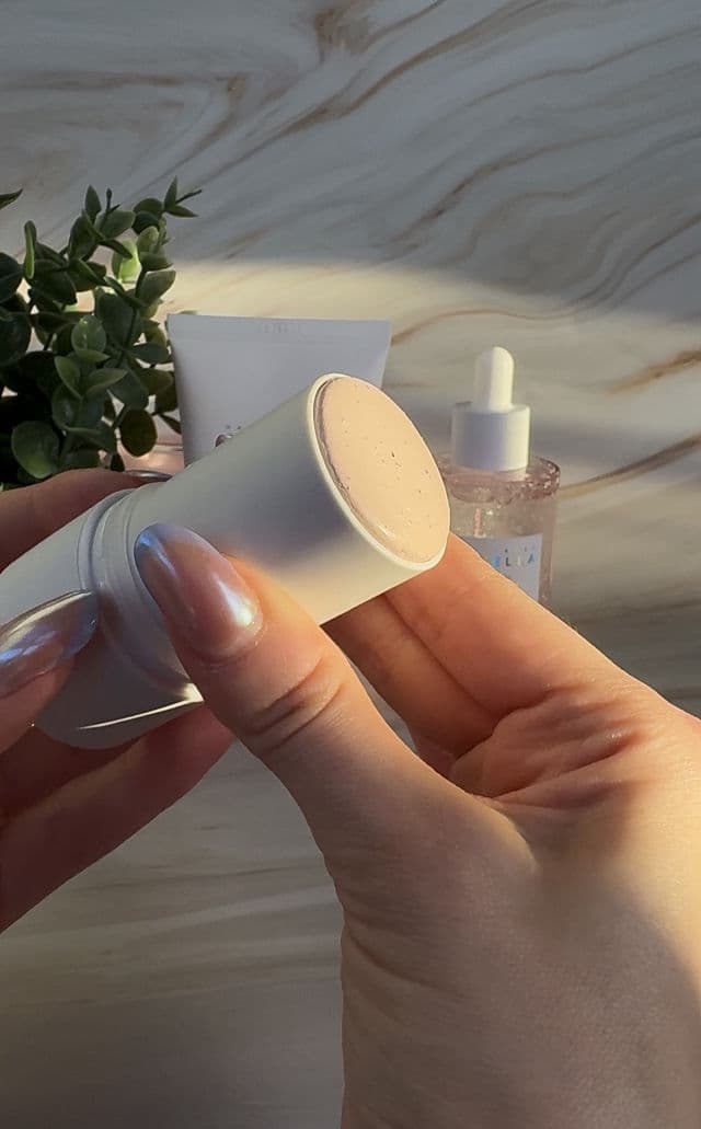 SKIN1004 Madagascar Centella Poremizing Quick Clay Stick Mask review photo by AllAboutBeautyJars