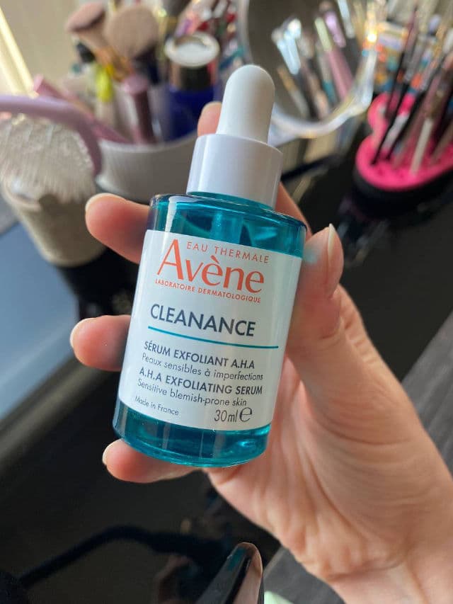 Avene Cleanance A.H.A Exfoliating Serum review photo by AllAboutBeautyJars
