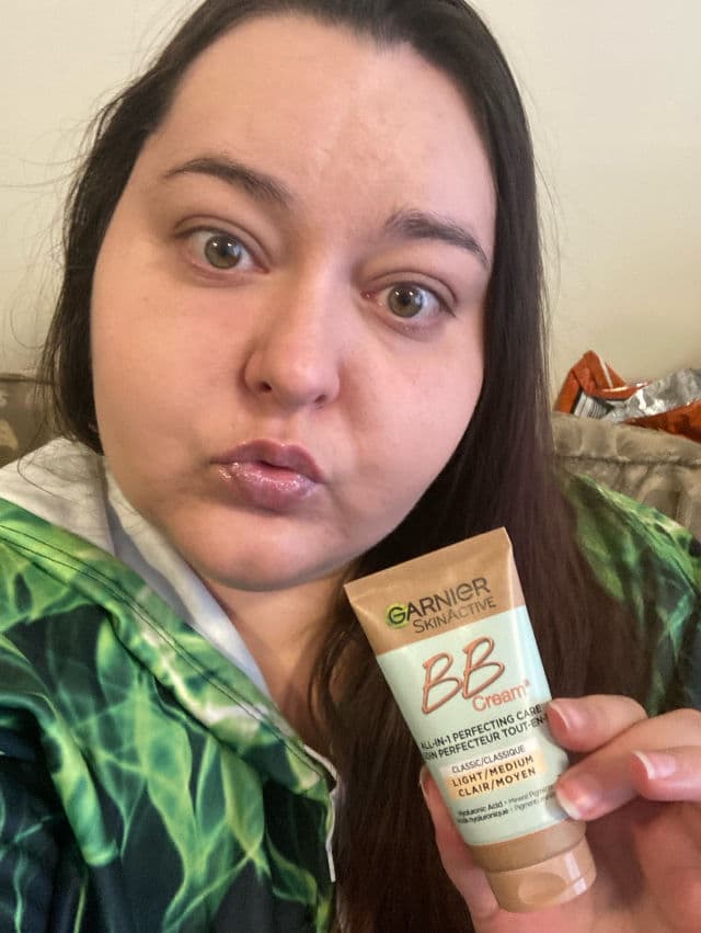 Garnier SkinActive Oil-Free BB Cream SPF 25 review photo by alexialeelovexo