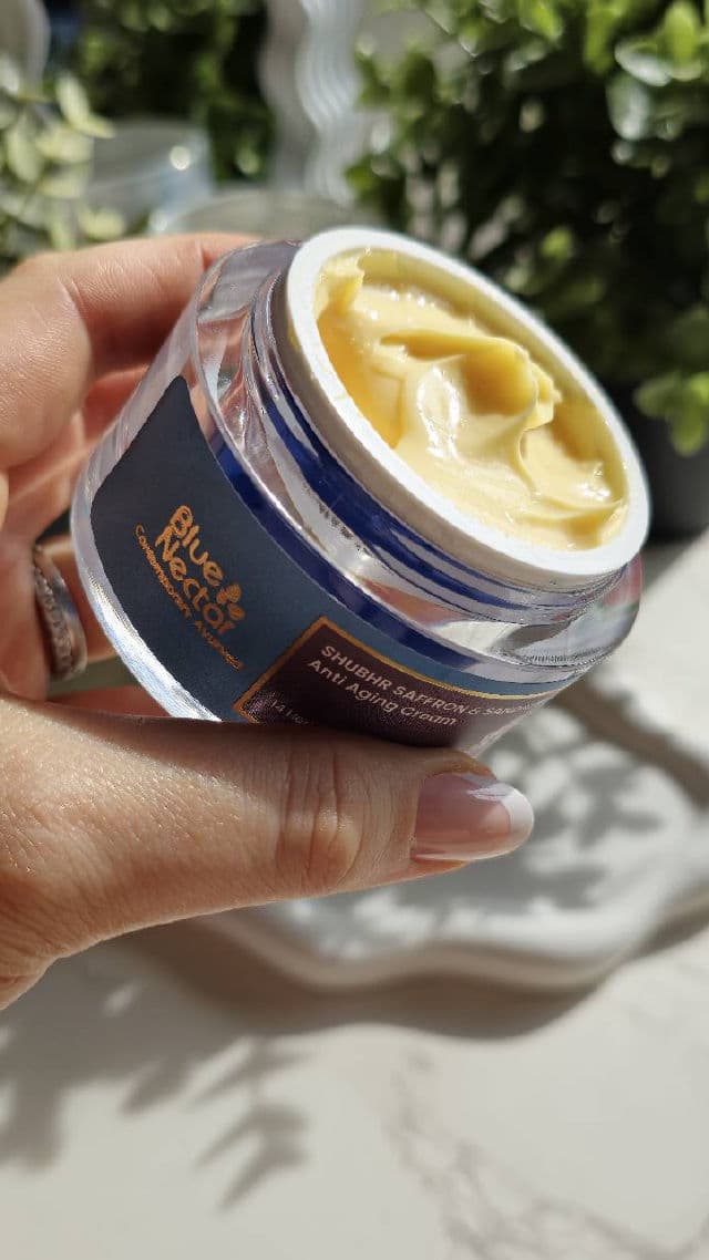Blue Nectar Shubhr Brightening & Radiance Sandalwood Cream review photo by Wavesfordayzz
