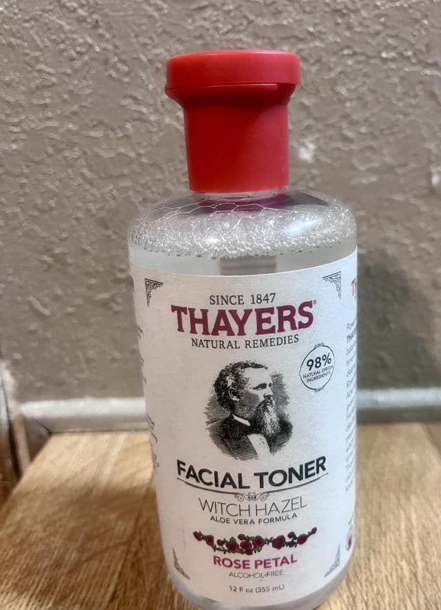 Thayers Witch Hazel Aloe Vera Formula Rose Petal review photo by SandraLuz