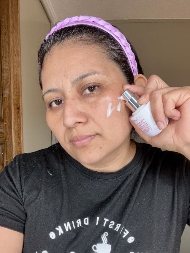 Clarins Bright Plus Advanced Dark Spot-Targeting Serum review photo by SandraLuz