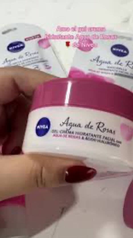 Nivea Agua De Rosas Gel-Crema Hidratante Facial  review photo by Albitaaa