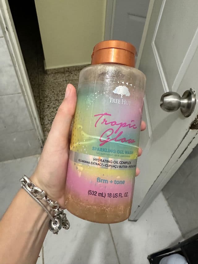 Tree Hut Tropic Glow Sparkling Gel Wash review photo by masieldr