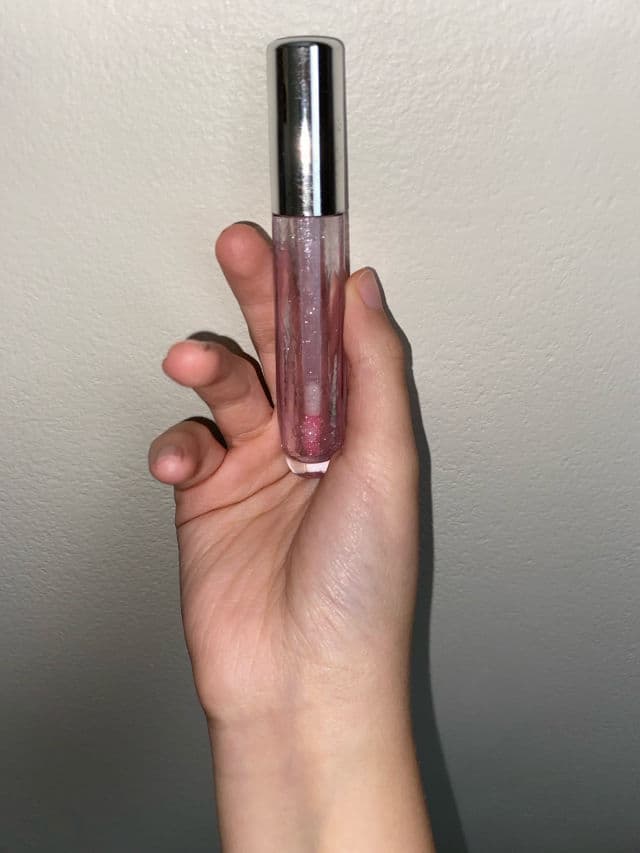 Essence Extreme Shine Volume Lipgloss 101 Milky Way review photo by BASMAd