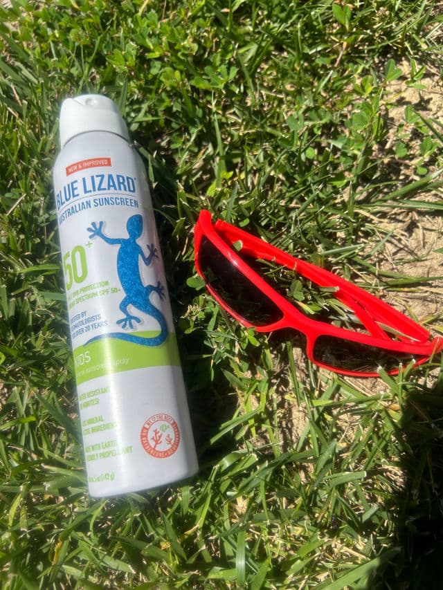 Blue Lizard Kids Mineral Sunscreen Spray SPF 50+ review photo by beautytealove