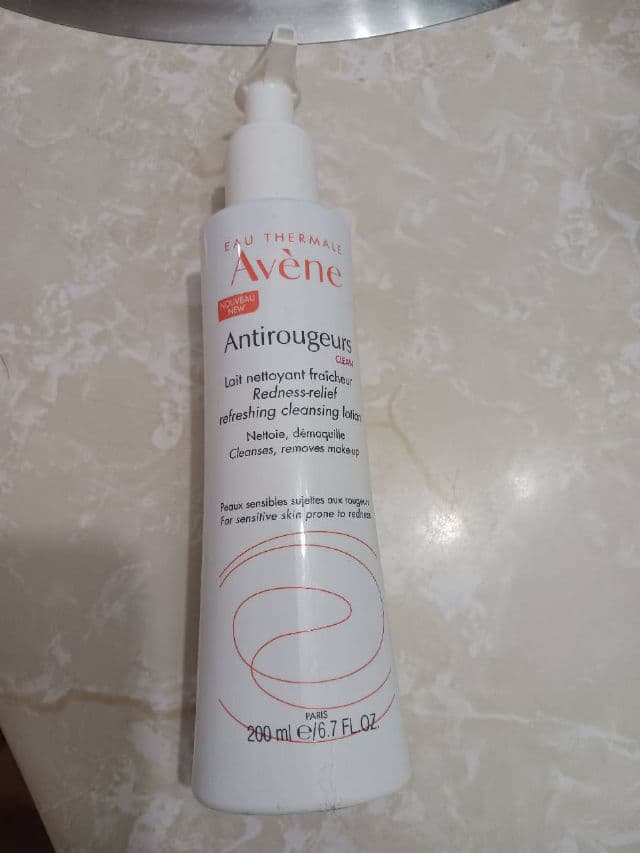 Avene Antirougeurs Redness Relief Dermo-Cleansing Milk review photo by Sus1234