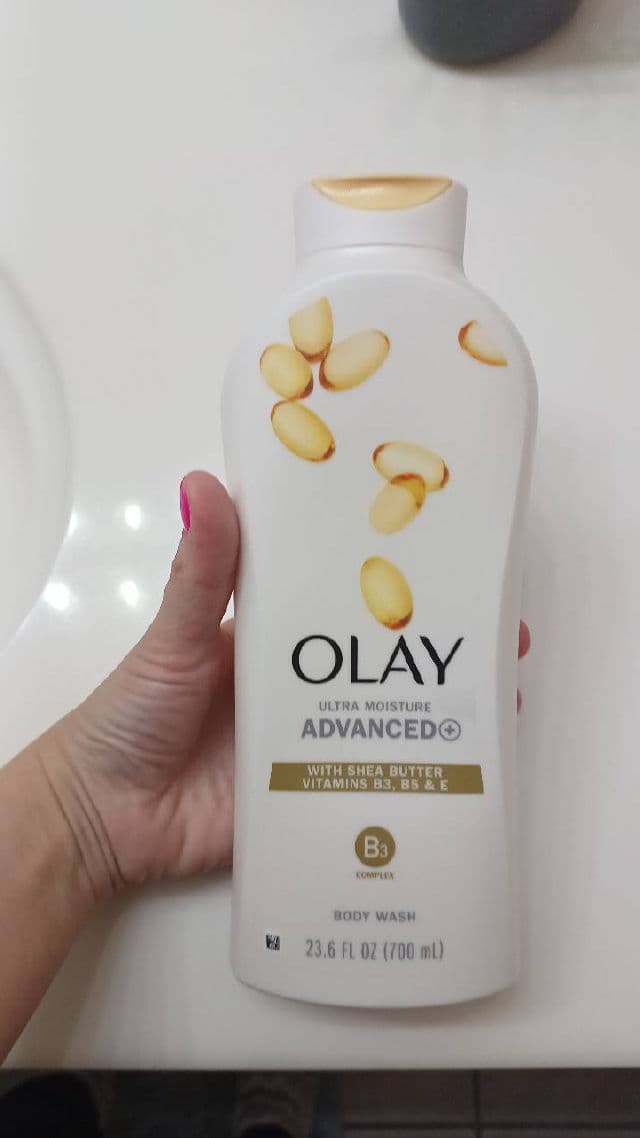 Olay Ultra Moisture Shea Butter Body Wash review photo by RoArtioli