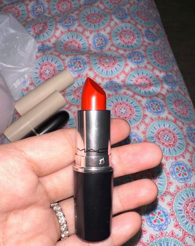 MAC Satin Lipstick review photo by cucluu