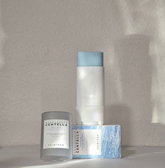 SKIN1004 Madagascar Centella Hyalu-Cica Silky-fit Sun Stick SPF50+ PA++++ review photo by nLynn