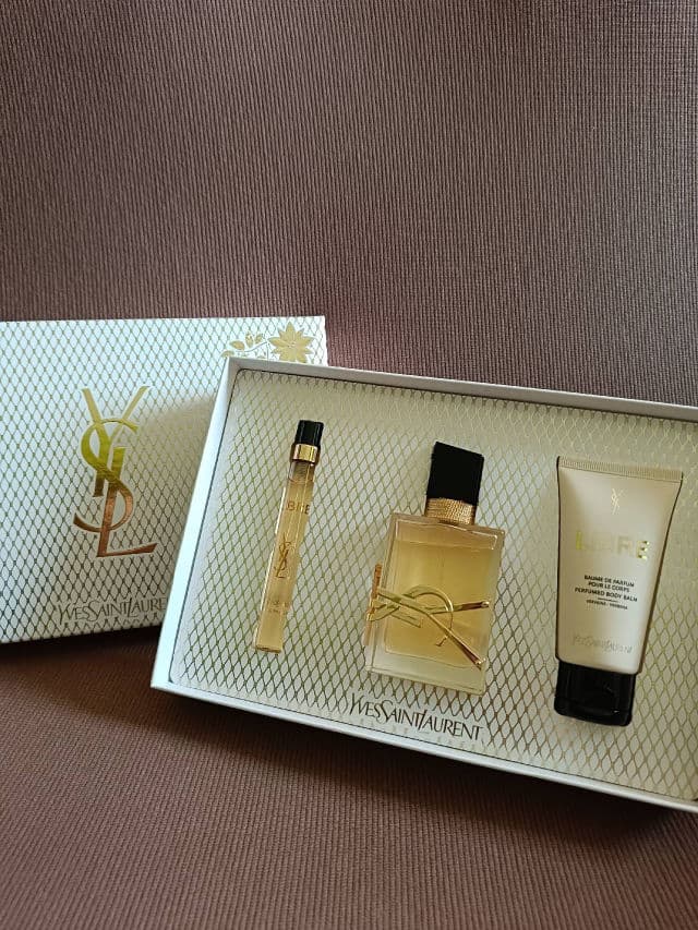 YSL Beauty Libre Ultra-Hydrating Perfumed Body Balm review photo by gagar29