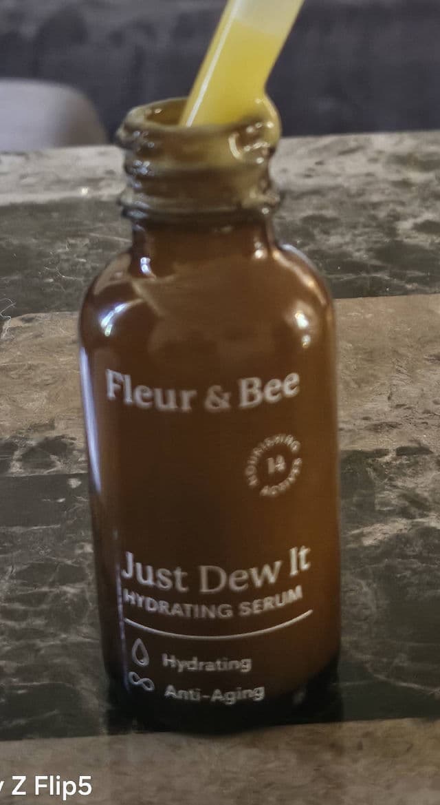 Fleur & Bee Just Dew It Hydrating Serum review photo by Roxy479