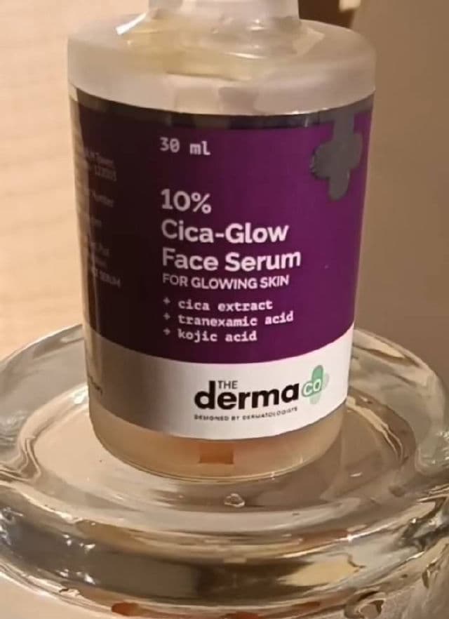 The Derma Co. 10% Cica-Glow Face Serum review photo by sararizfa