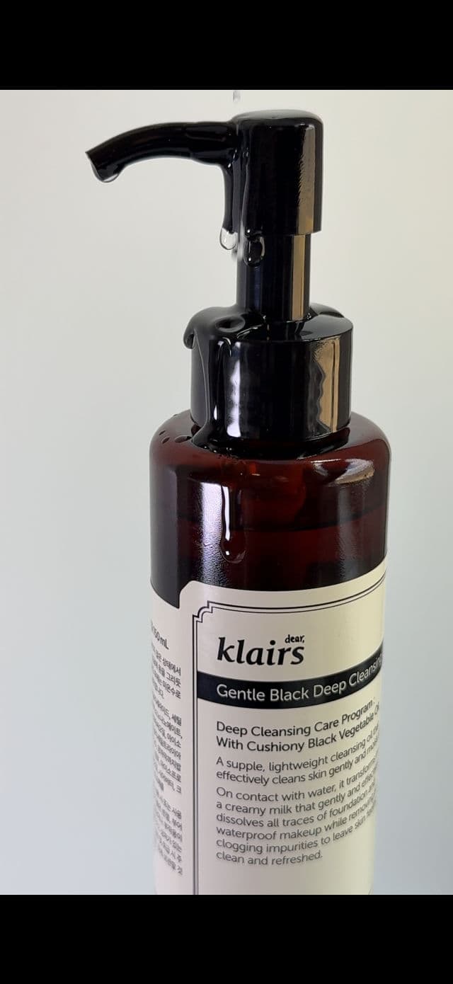 Dear, Klairs Gentle Black Deep Cleansing Oil review photo by Nahiara