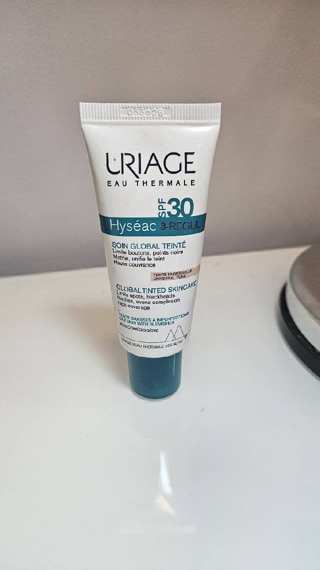 Uriage Hyséac 3-Regul Global Tinted Skin-Care SPF 30 review photo by sofiabpborges