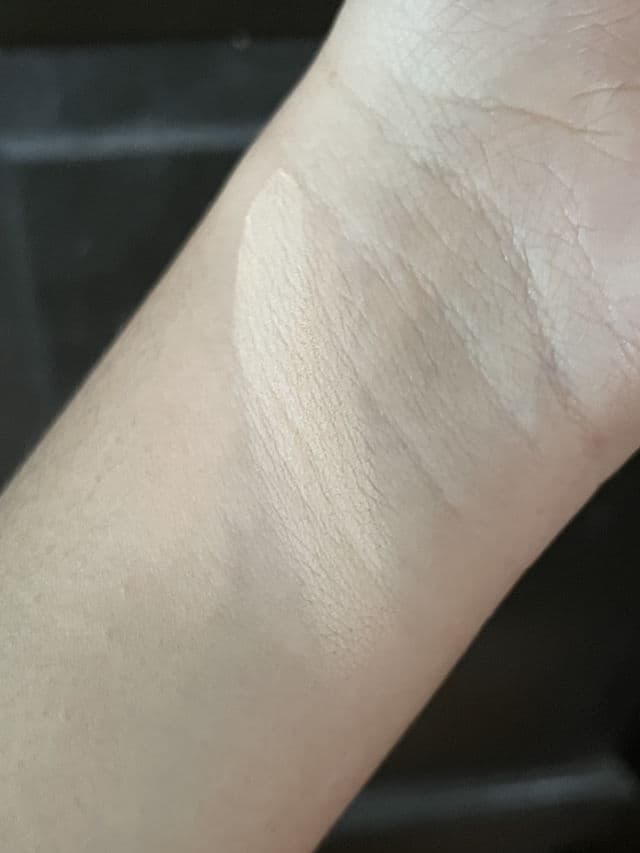 Barenbliss Fine to Refine Compact Powder review photo by strwbaerrhy