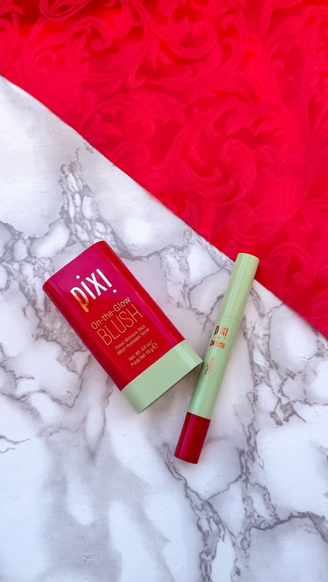 Pixi Beauty LipGlow - Ruby review photo by sorayaonbelleza