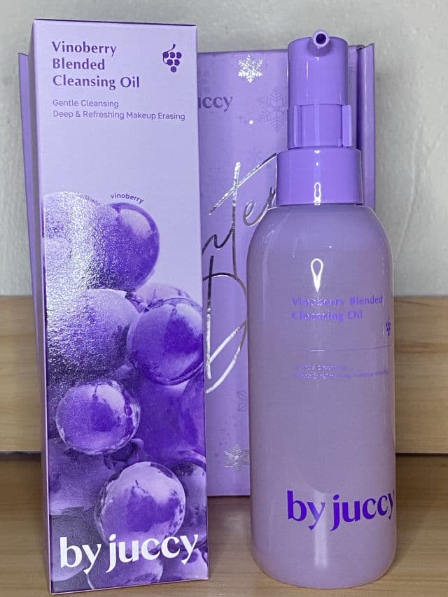 By Juccy Vinoberry Blended Cleansing Oil review photo by Joystar198