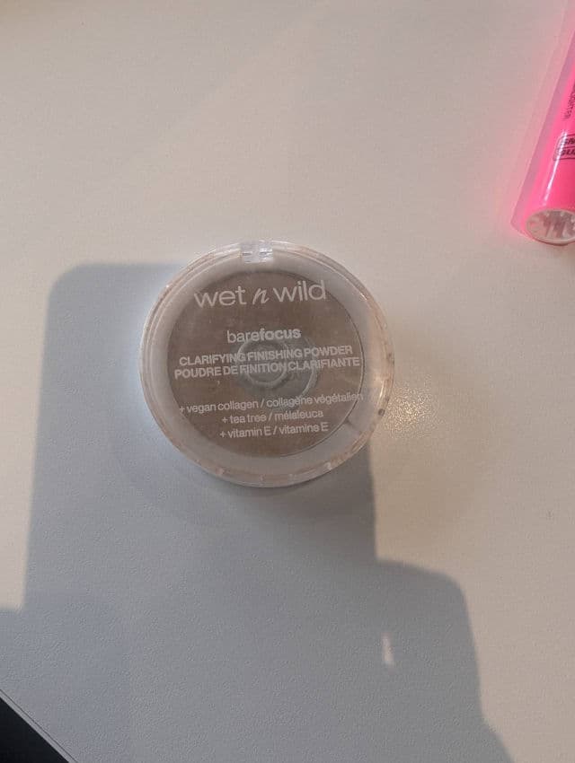 Wet N Wild Barefocus Clarifying Finishing Powder review photo by andreah