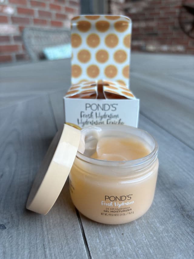 Pond's Juice Collection Fruity Hydra Fresh Moisturizing Gel with Orange Extract review photo by Testerweezy