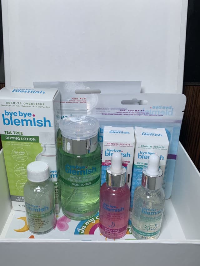 Bye Bye Blemish Vitamin C Dark Spot Brightening Lotion review photo by Goodness