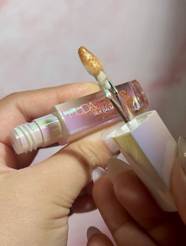 Huda Beauty Silk Balm Hydrating & Nourishing Lip Balm review photo by dreamsy66