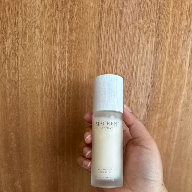 Macrene Actives High Performance Cleanser review photo by ummyara