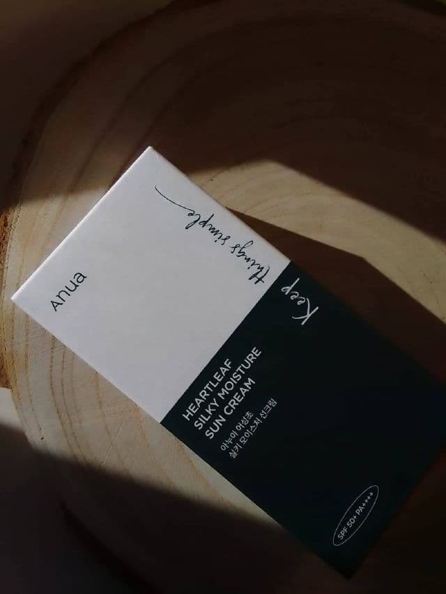 ANUA Heartleaf Silky Moisture Sun Cream SPF 50+ PA++++ review photo by Valentinatester