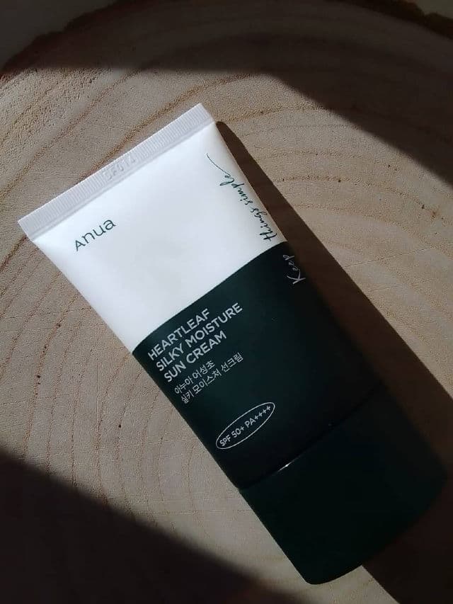 ANUA Heartleaf Silky Moisture Sun Cream SPF 50+ PA++++ review photo by Valentinatester