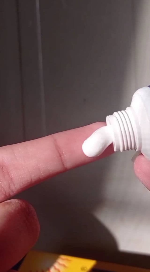 DERMA Techno Pakistan U-Veil Forte SPF-60 Sunscreen Cream review photo by Shbie