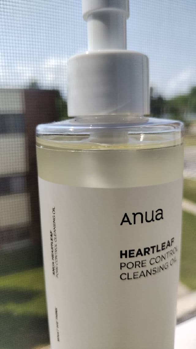 ANUA Heartleaf Pore Control Cleansing Oil review photo by Adejisola